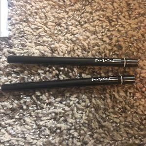 Two MAC black retractable eyeliners brand new !